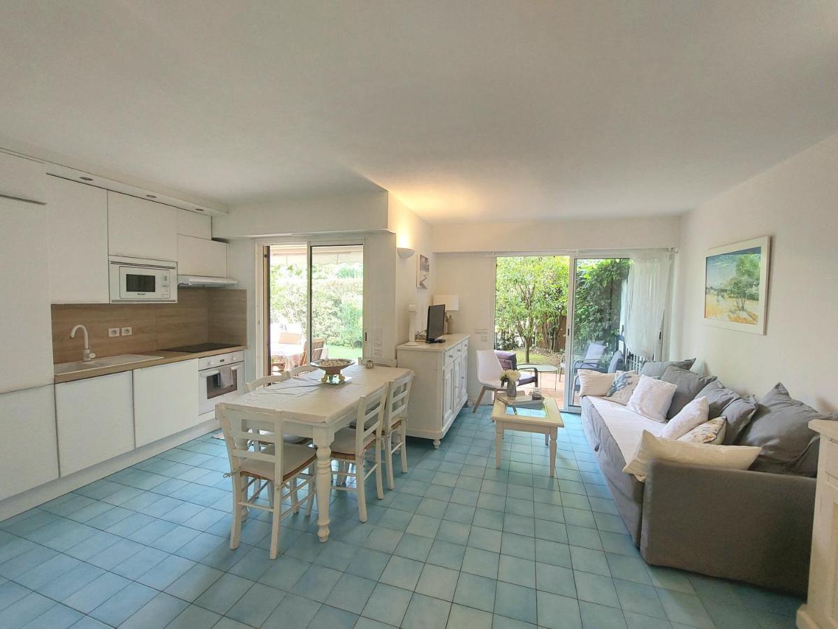 Plage La Salis 3 Chambres, Jardin - 3 Bedrooms อองทีบส์ ภายนอก รูปภาพ
