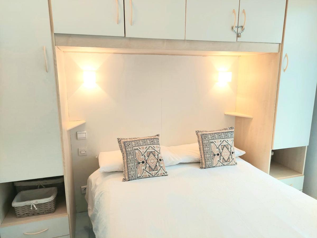 Plage La Salis 3 Chambres, Jardin - 3 Bedrooms อองทีบส์ ภายนอก รูปภาพ