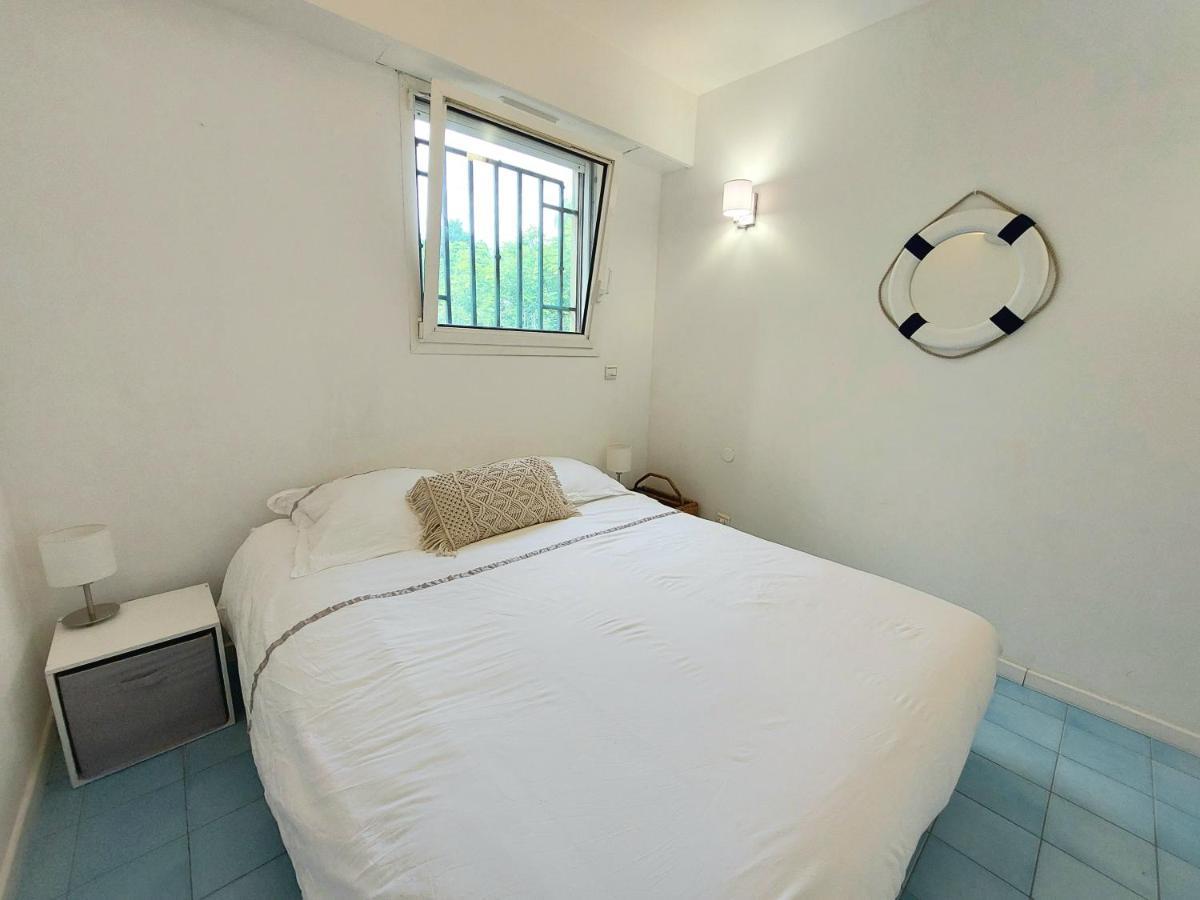 Plage La Salis 3 Chambres, Jardin - 3 Bedrooms อองทีบส์ ภายนอก รูปภาพ